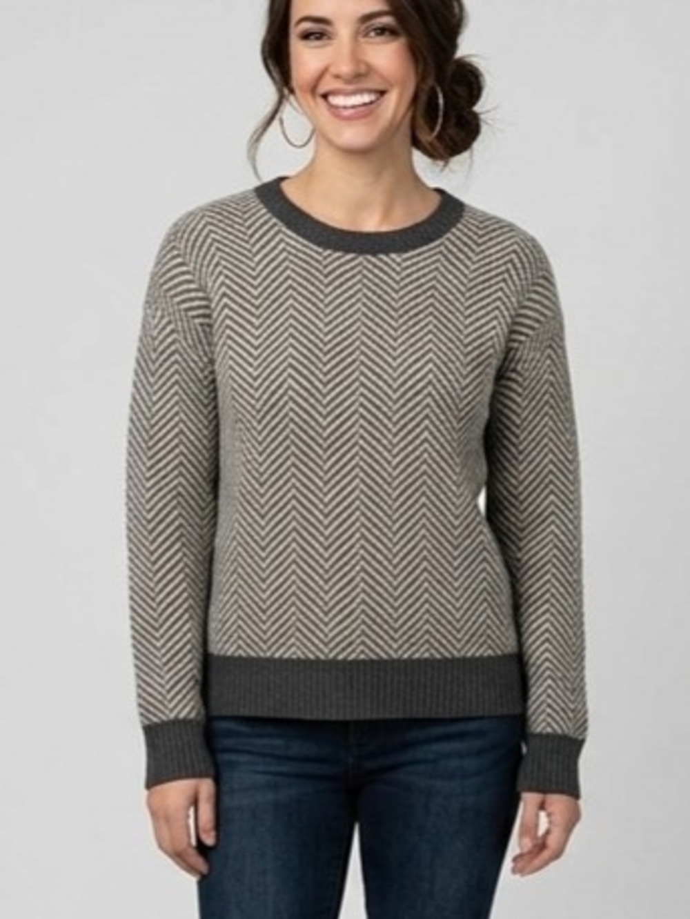 Hem & Thread Herringbone Crewneck Sweater - Gray & Cream